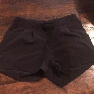 Lulu shorts